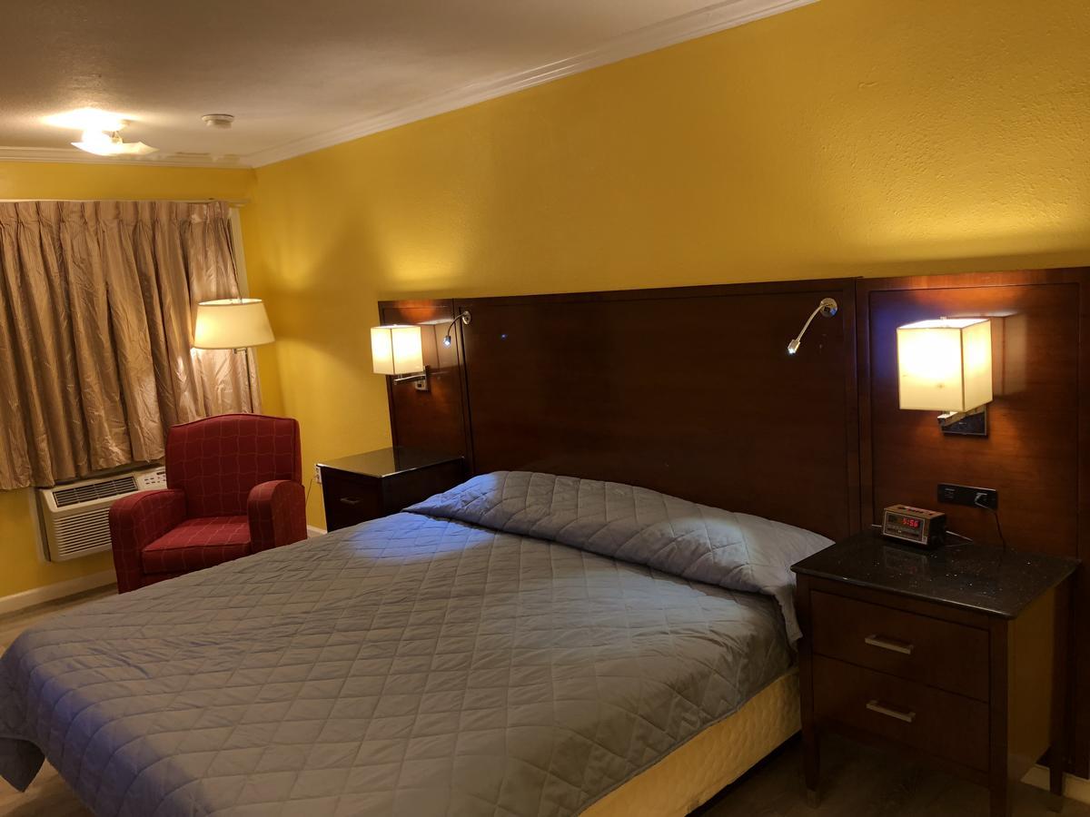 Dragon Inn & Suites Fayette Exteriör bild